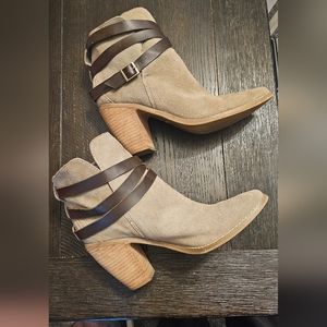 DV Tan and Brown Strapped Ankle Booties Size 9.5